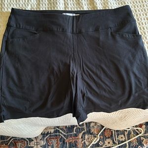 Lady Hagan golf short